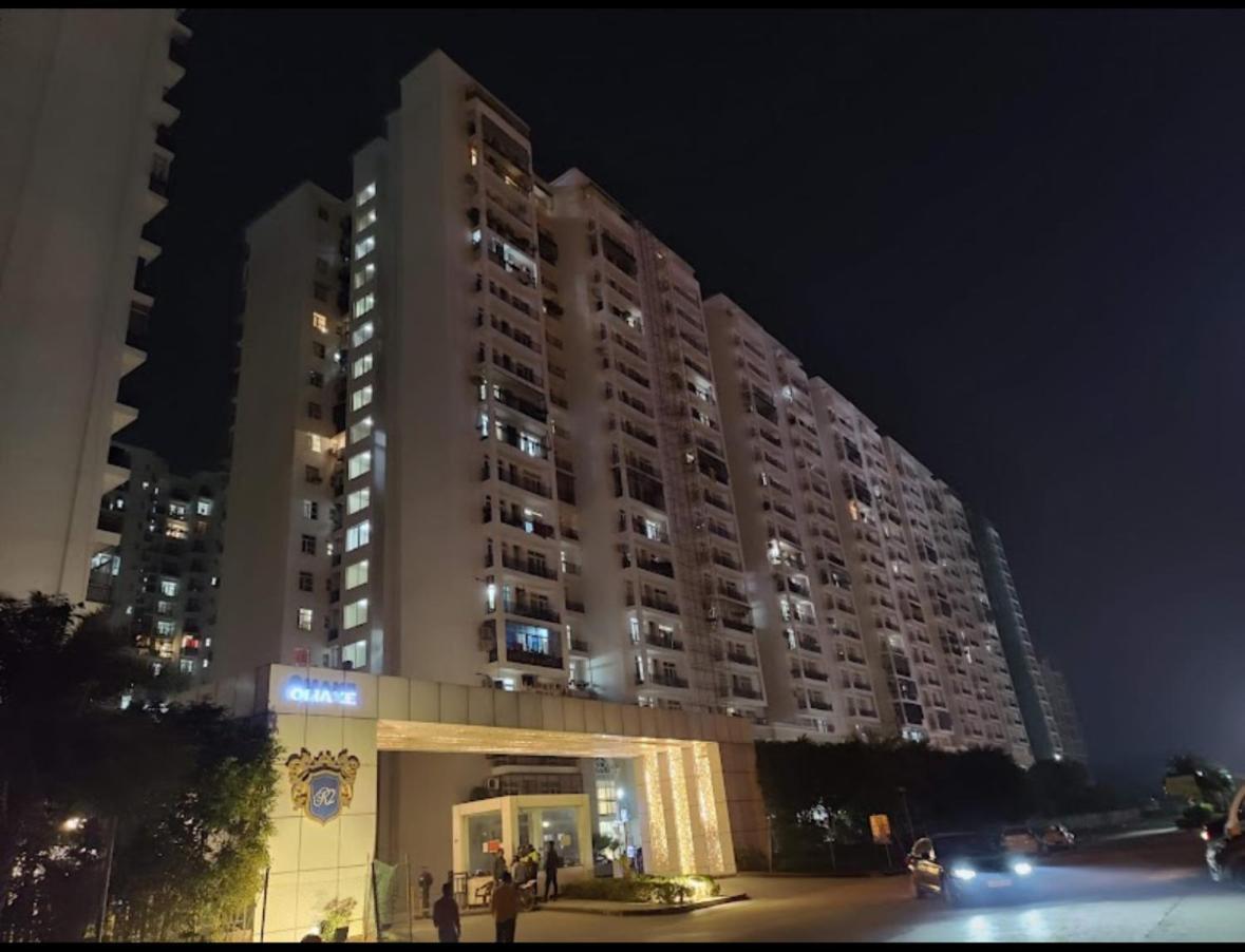 Downtown Delight Daire Lucknow Dış mekan fotoğraf